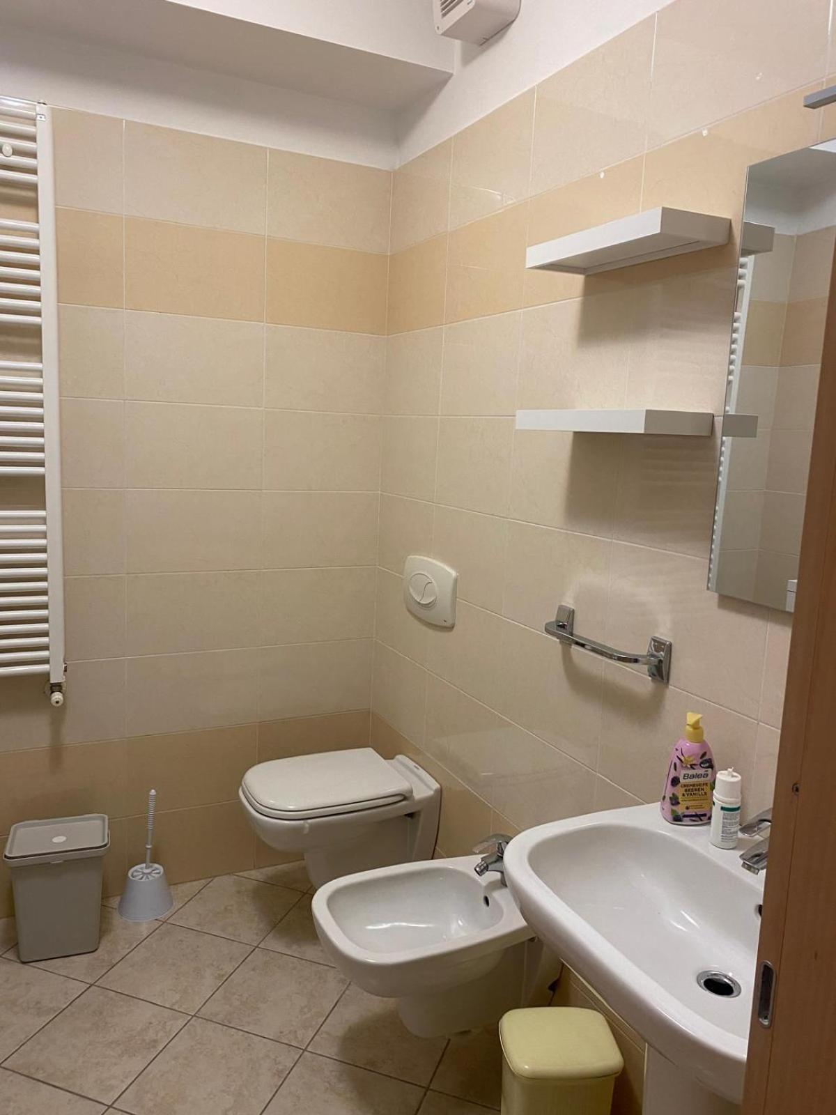 Alma Apartment Sirmione Pokoj fotografie
