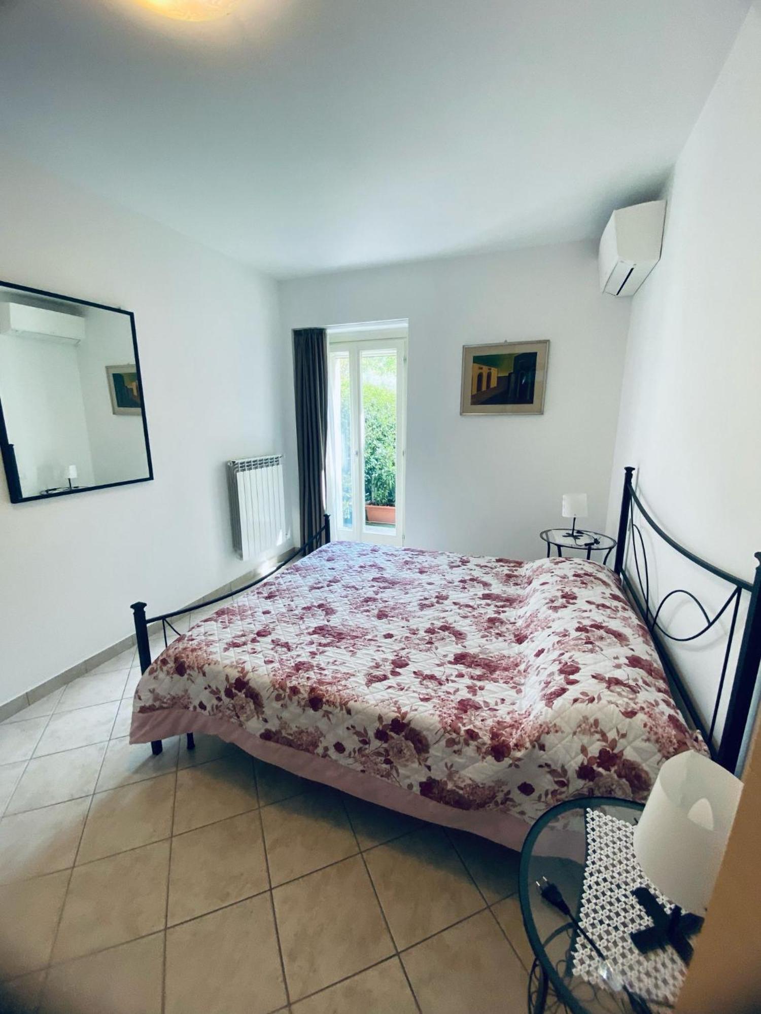 Alma Apartment Sirmione Pokoj fotografie