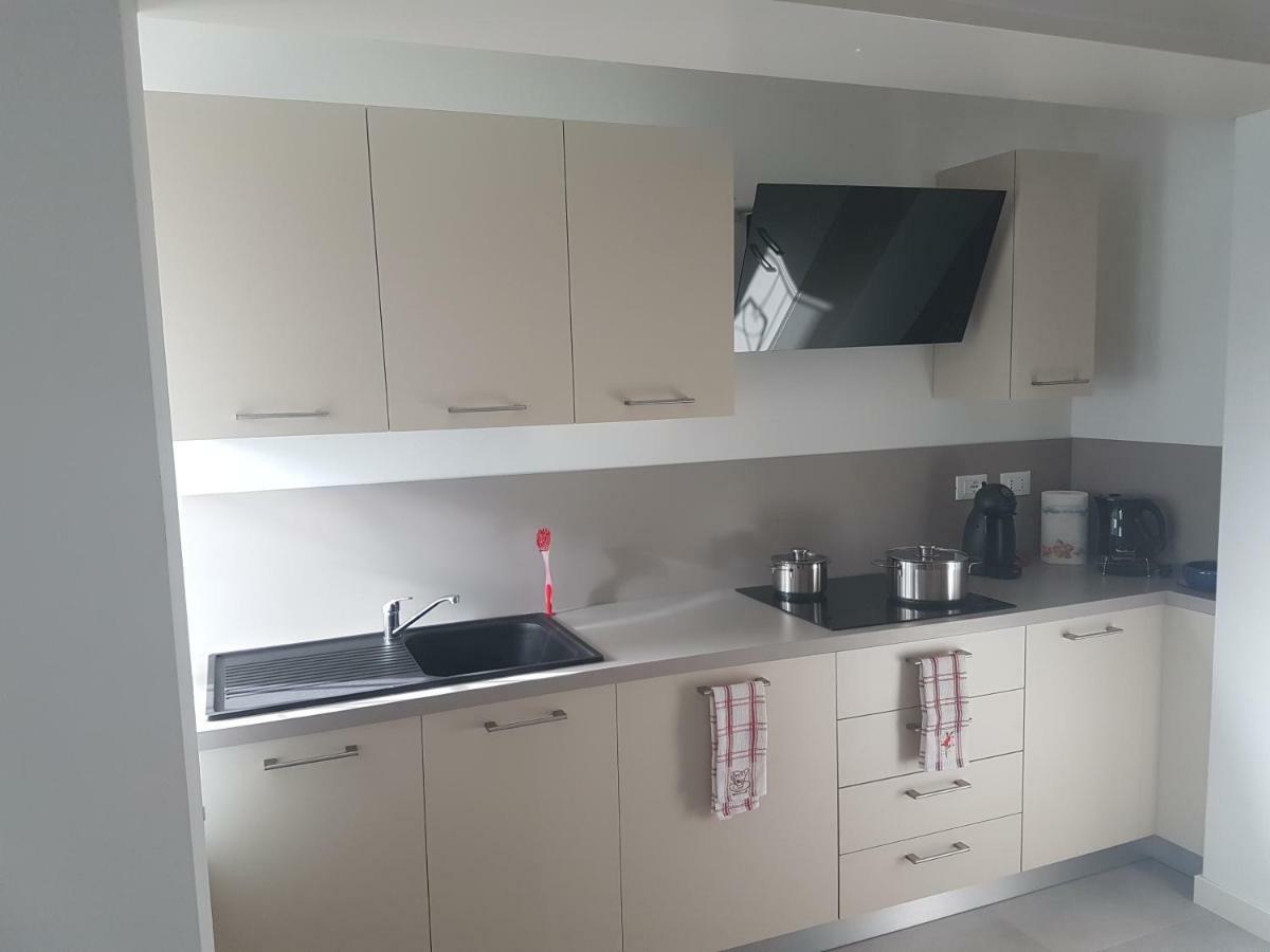 Alma Apartment Sirmione Exteriér fotografie
